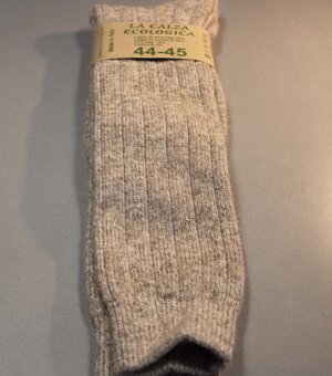 calza-lana-alpaca-e-pecora-filo-fine-naturale-lungo