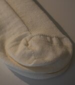 calza-lana-di-pecora-100-filo-fine-naturale-corto