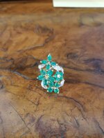 straordinario-anello-floreale-oro-diamanti-e-smeraldi