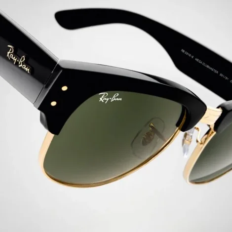 ray-ban-meta-smart-glasses-wayfarer-caramel-detail.jpeg