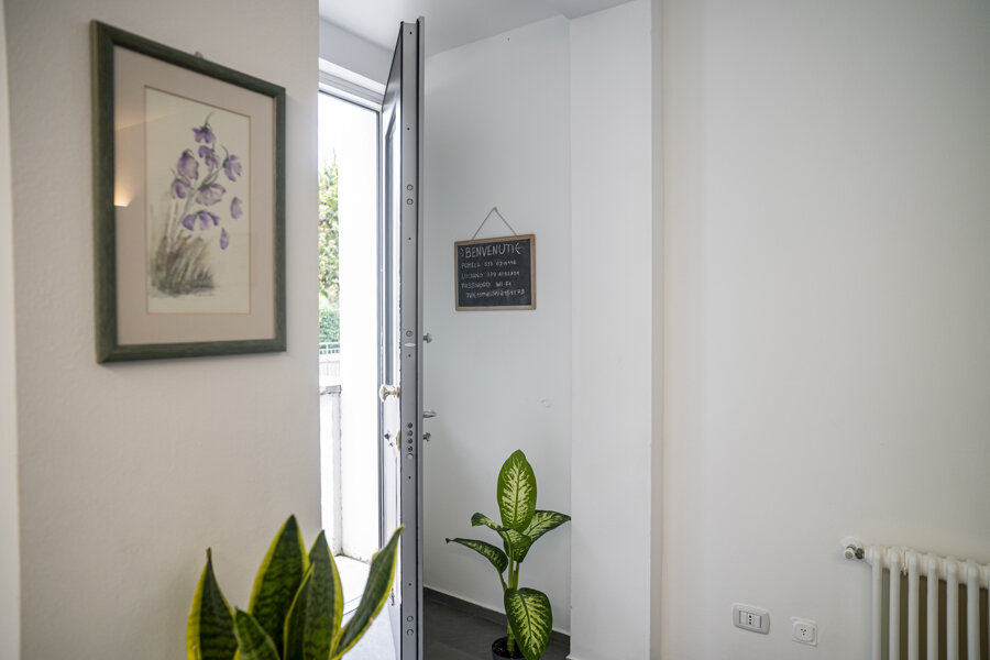 A Casa di Lucio � una casa ariosa e piena di luce alle porte di Bologna.