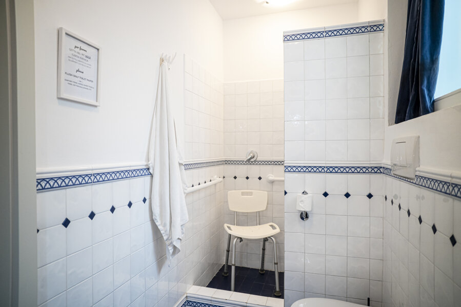 Bagno con accesso per disabili A Casa di Lucio permette di accogliere persone con difficolt� motorie