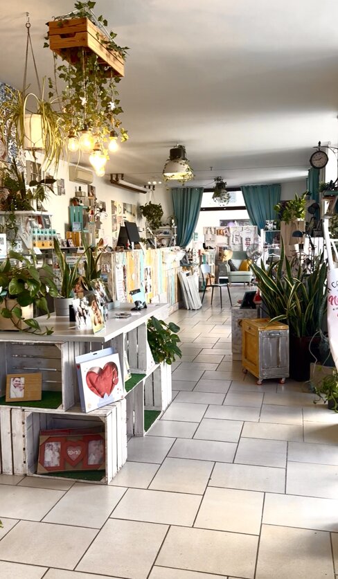 youth creative studio_ easiness.jpeg youth creative studio_ easiness.jpeg