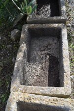 antica-vasca-in-pietra-da-giardino-lavatoio-fioriera-n110-85x52