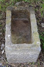 antica-vasca-in-pietra-lavabo-fioriera-da-giardino-n181-61x29