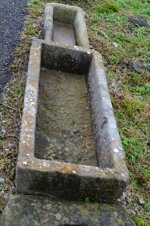 antico-lavatoio-in-pietra-vasca-fioriera-da-giardino-n189-114x49
