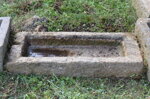 antica-vasca-in-pietra-lavandino-fioriera-da-giardino-n120-89x34