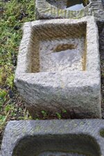 antica-vasca-in-granitolavabo-fioriera-da-giardino-n171-52x38