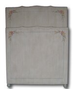 letto-antico-del-xx-secolo-dipinto
