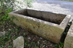 antica-vasca-in-pietra-da-giardino-lavatoio-fioriera-n111-98x50