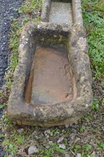 antica-vasca-in-pietra-lavabo-fioriera-da-giardino-n191-64x43