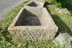 antica-vasca-in-pietra-lavabo-fioriera-giardino-n114-89x50