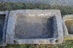 antica-vasca-in-pietra-lavandino-fioriera-da-giardino-n128-85x54