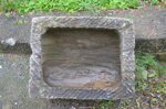 antica-vasca-in-pietra-lavandino-fioriera-da-giardino-n206-46x37