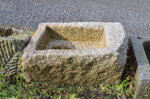 antica-vasca-in-granitolavabo-fioriera-da-giardino-n171-52x38