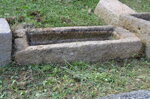 antica-vasca-in-pietra-lavandino-fioriera-da-giardino-n120-89x34