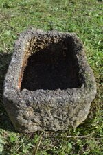 antichissima-vasca-in-pietra-lavabo-fioriera-da-giardino-n138-52x32