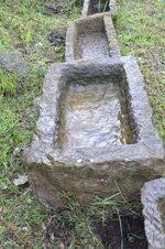 antichissima-vasca-in-pietra-grigia-n164-74x44