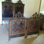 letto-antico-in-ferro-con-madreperla-dei-primi-del-xx-secolo