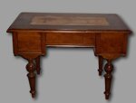antica-scrivania-dellottocento-in-legno-di-noce