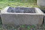 antica-vasca-in-pietra-lavandino-fioriera-da-giardino-n128-85x54