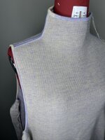 maglia-aperta-ai-lati