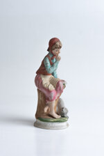 fanciulla-con-fiori-e-cagnolino-statuina-porcellana-biscuit-capodimonte-900