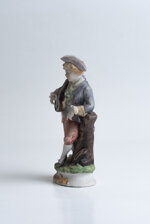 musicante-statuina-porcellana-biscuit-900