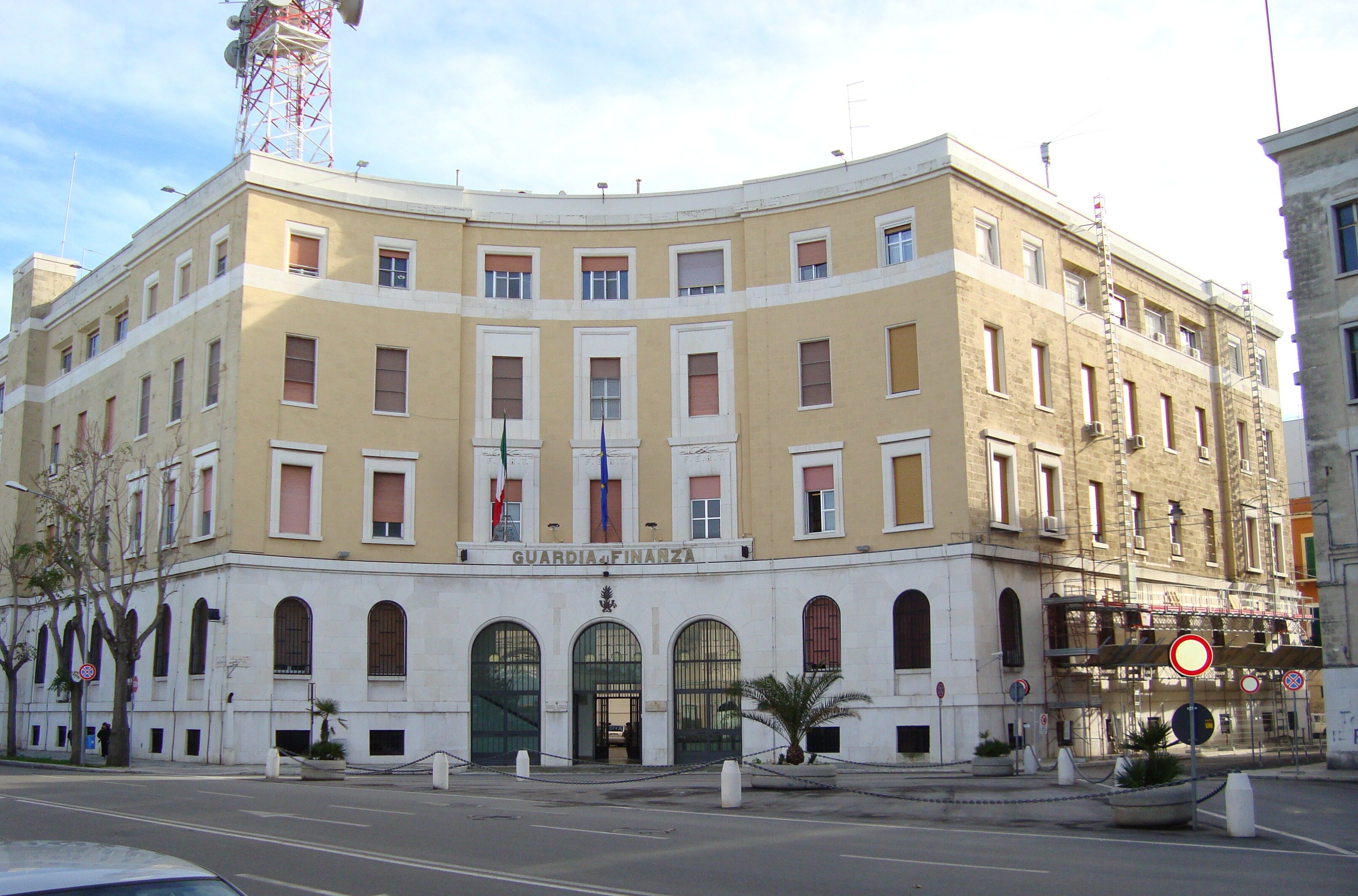 BARI. CASERMA MACCHI