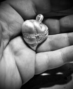 ciondolo-cuore-incatenato