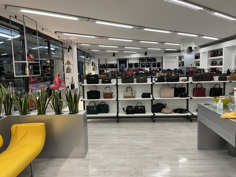 Cesarini More Than Bags Perugia - Showroom