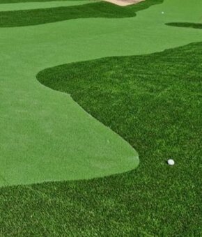 COMBOGOLF is only by COMBO GOLF Srls UN PERCORSO DI 600 METRI DI CREATIVITÀ!