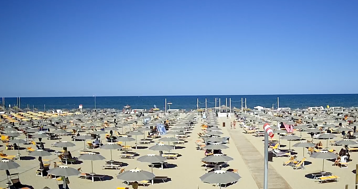 Rimini pubblica il bando per le prime 27 concessioni Bando del Comune di Rimini per le prime 27 concessioni balneari; Stabilimenti balneari interessati dalle nuove gare a Rimini Spiaggia di Rimini e concessioni demaniali marittime Procedure competitive per concessioni balneari in Emilia-Romagna Analisi d