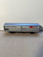 lima-303564-carro-chiuso-a-porte-scorrevoli-tipo-hbis-delle-cff-ch