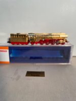 arnold-a2720-modello-statico-locomotiva-a-vapore-tipo-br-015-br-tc