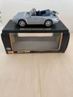 maisto-31818-porsche-911-carrera-cabriolet-1994