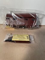 rivarossi-rt700061-set-carro-chiuso-gs-in-kit-di-montaggio-con-decalcomanie-fs