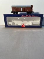 lima-l303105-closed-wagon-wlights-sncf