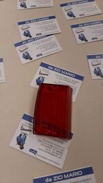corpi-luminosi-frecce-anteriori-rosse-per-vespa-pk-50-125-s