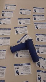 coppia-manopole-blu-avion-per-vespa-50-vnb3t-a-vnb6t-vba1t-vba2t-vb1t-vbb1t-vbb2t-gl-vla1t-gs-vsb1t