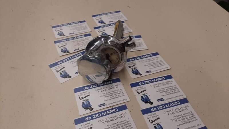 tappo-serbatoio-con-galleggiante-indicatore-livello-miscela-vespa-gs-rally-sprint-vnb-vbb-vba-gtr-gl