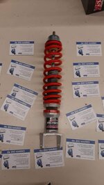 ammortizzatore-posteriore-carbone-cromato-e-rosso-hi-tech-oleopneumatico-regolabile-per-vespa-50-px