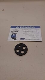 guarnizione-rubinetto-benzina-tipo-grande-per-vespa-50-diametro-esterno-22-mm