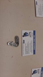 levetta-molla-e-rivetto-per-chiusura-sportello-cofano-laterale-sinistro-per-vespa-vnb-vbb-sprint-vb