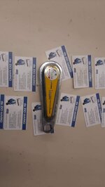 coperchio-mozzo-vintage-vespa-service-giallo-per-vespa-125-150-160-180-200-cc