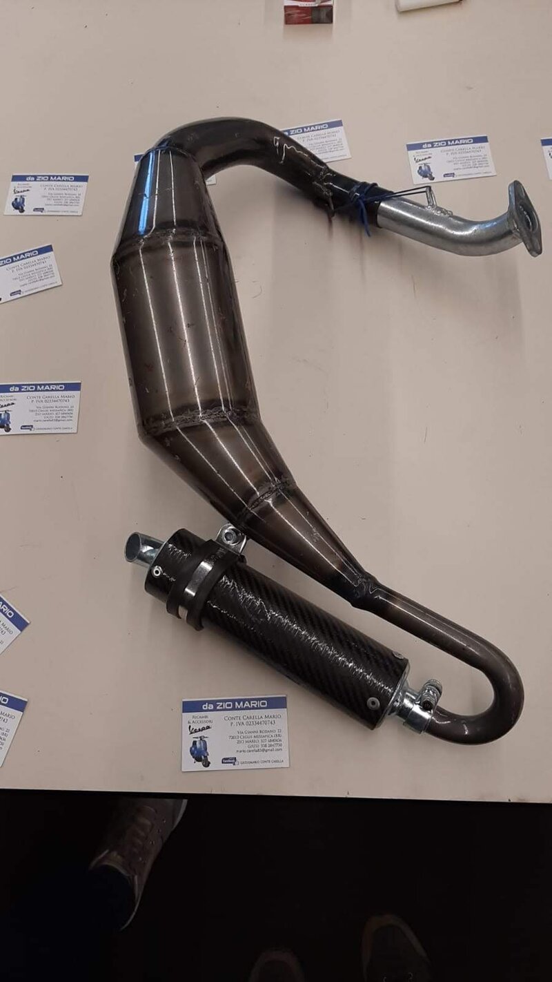 marmitta-espansione-simonini-silenziatore-in-carbonio-per-vespa-50-special-90-ss-125-et3-primavera