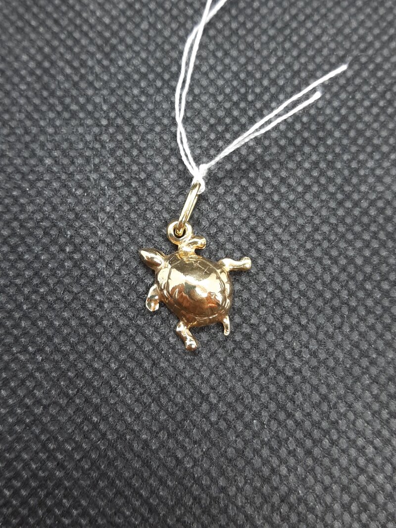 ciondolo-in-oro