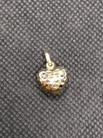 ciondolo-in-oro-1876