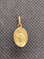 ciondolo-in-oro-1920