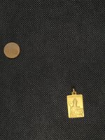 ciondolo-in-oro-1898